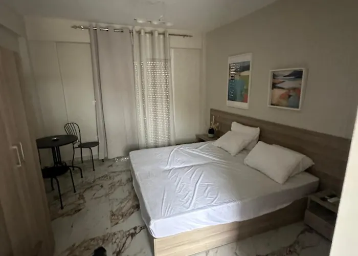 Avra Yard Suites 佩科霍里