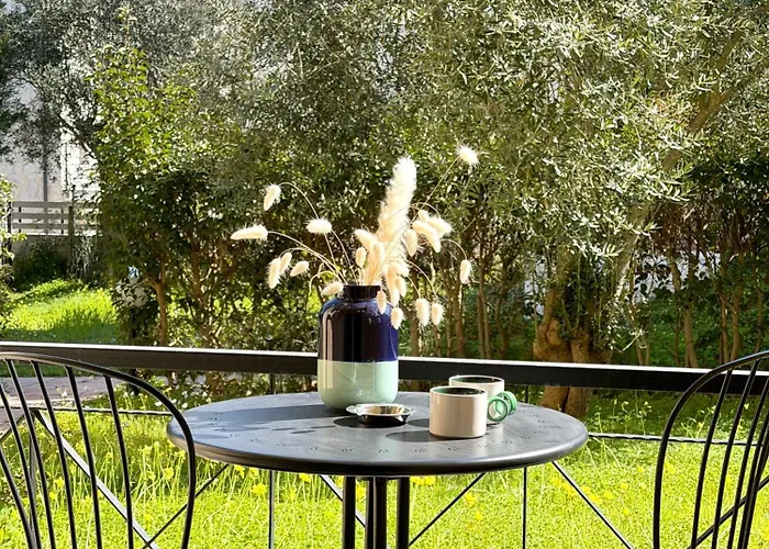 Avra Yard Apartament *